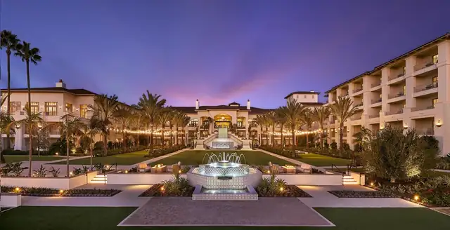 Park Hyatt Aviara à Carlsbad, hôtel avec fontaine centrale et palmiers