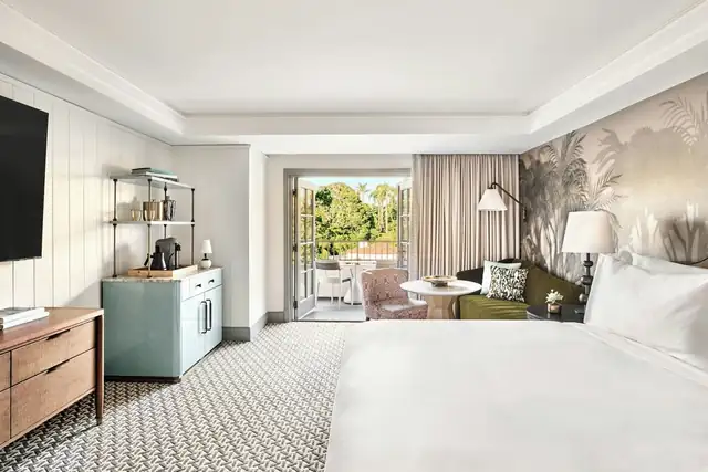Ritz-Carlton Laguna Niguel à Dana Point, chambre avec grand lit et bureau