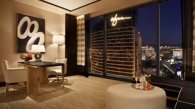 Wynn Las Vegas, chambre moderne avec grande baie vitrée